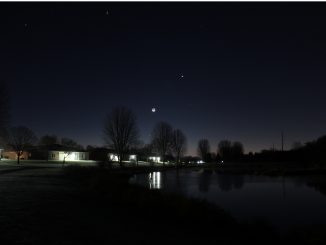 Morning Mercury under Moon